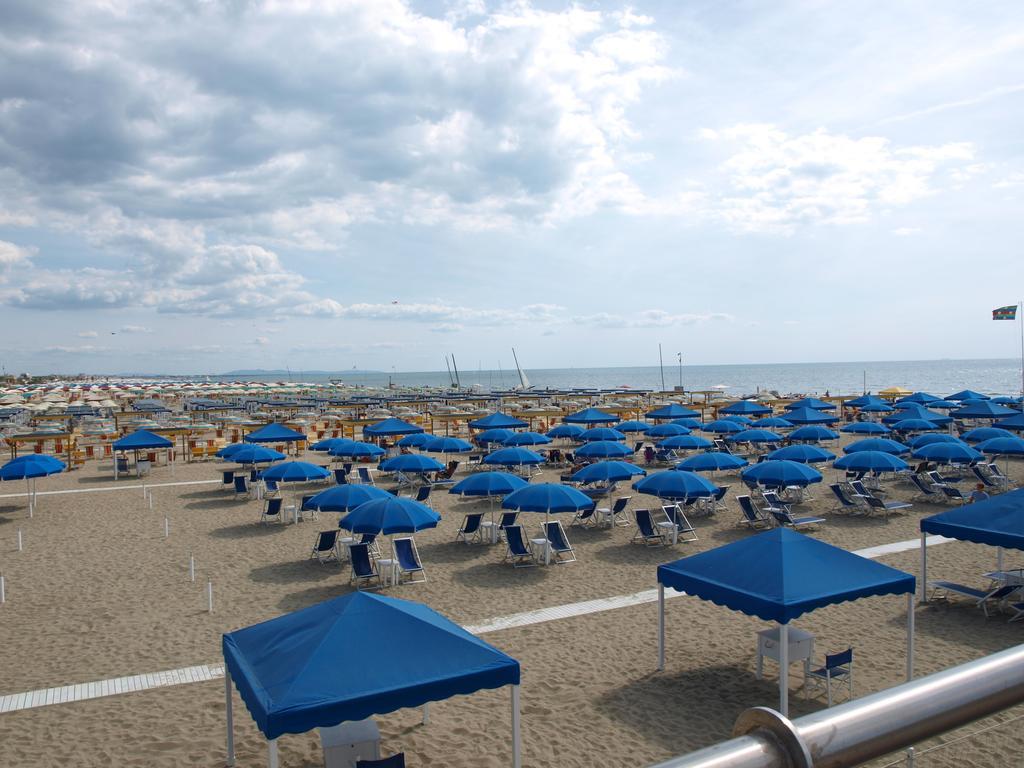 Il Pontile Holidays Apartment มารินา ดิ เปียตราซันตา ห้อง รูปภาพ